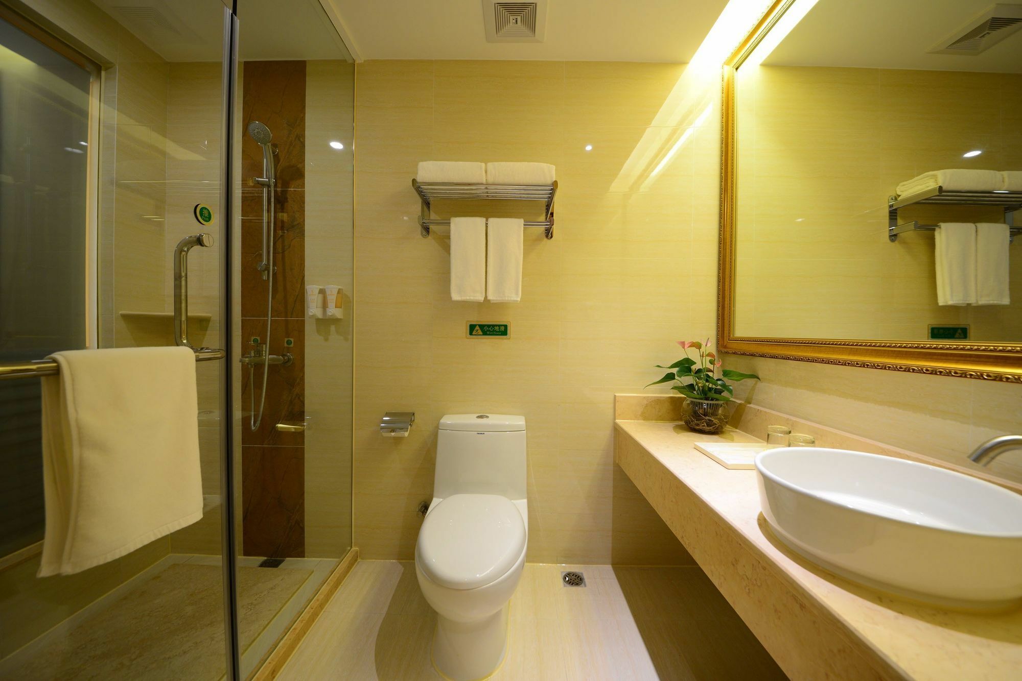 Vienna International Hotel Shajing Heyi Branch Sencsen Kültér fotó